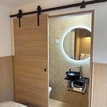 Отель The Mini