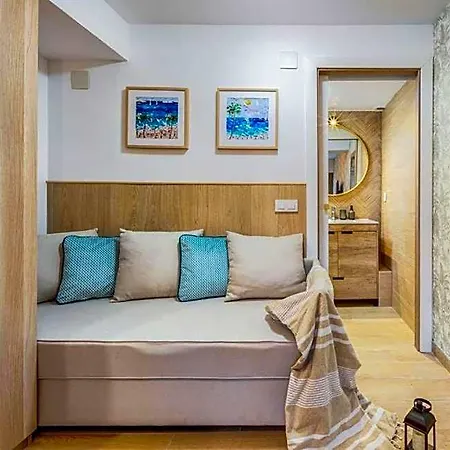 The Mini Apartment